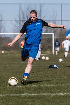 Bild 82 - Herren TSV Wiemersdorf - TuS Hartenholm III : Ergebnis: 2:1